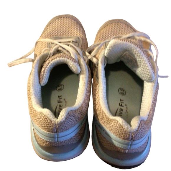 Women’s Gravity Defyer Mighty Walk Athletic Shoes Size 8.5 - Picture 12 of 16